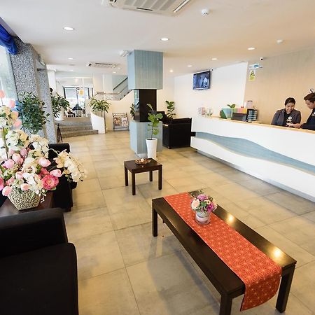 Samudra Hotel Кучинг Экстерьер фото