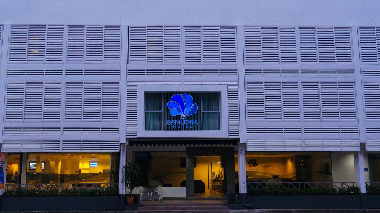 Samudra Hotel Кучинг Экстерьер фото