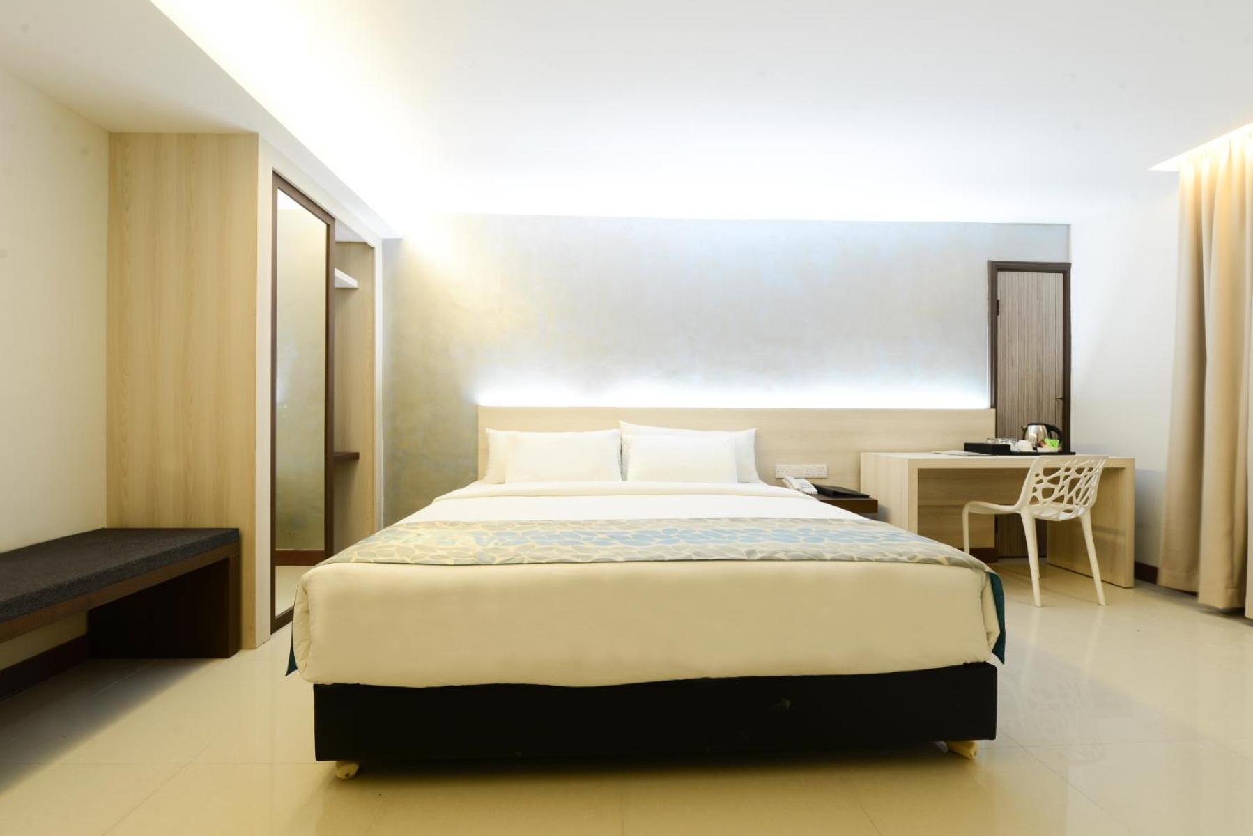 Samudra Hotel Кучинг Экстерьер фото
