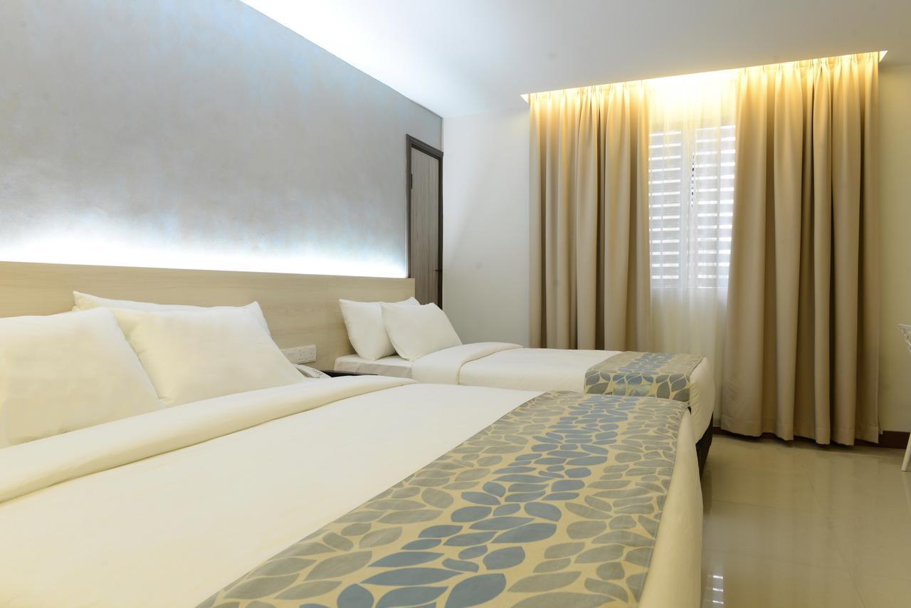 Samudra Hotel Кучинг Экстерьер фото