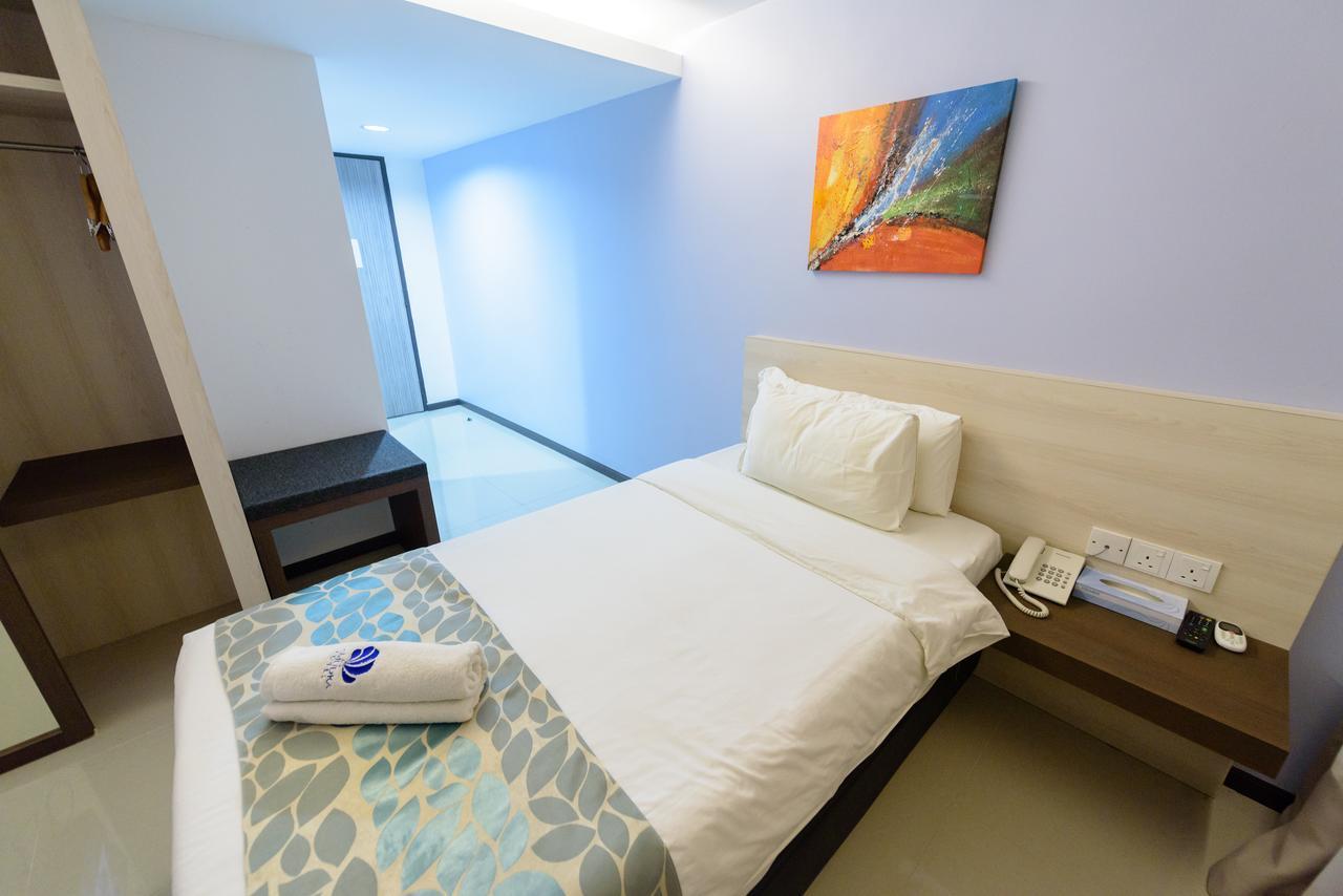 Samudra Hotel Кучинг Экстерьер фото