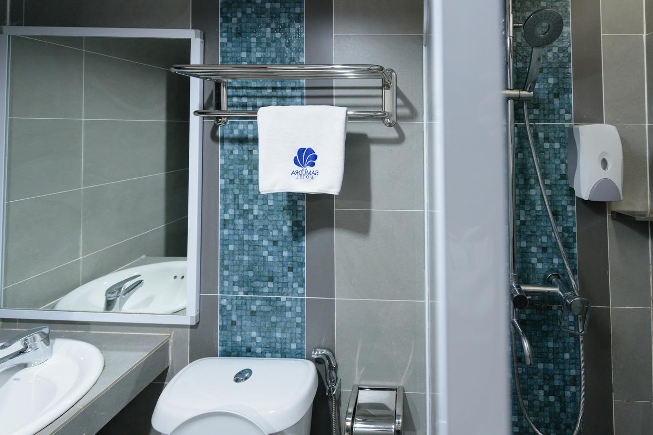 Samudra Hotel Кучинг Экстерьер фото