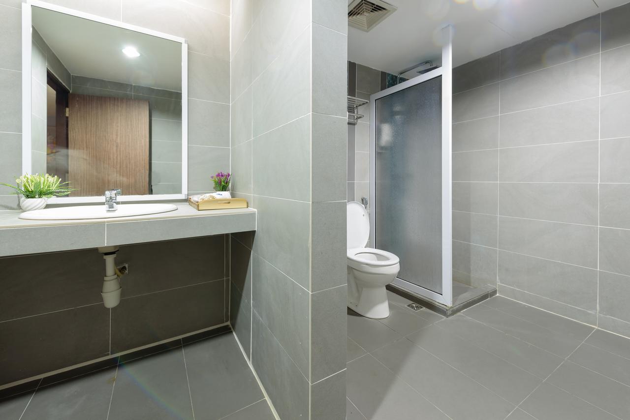 Samudra Hotel Кучинг Экстерьер фото
