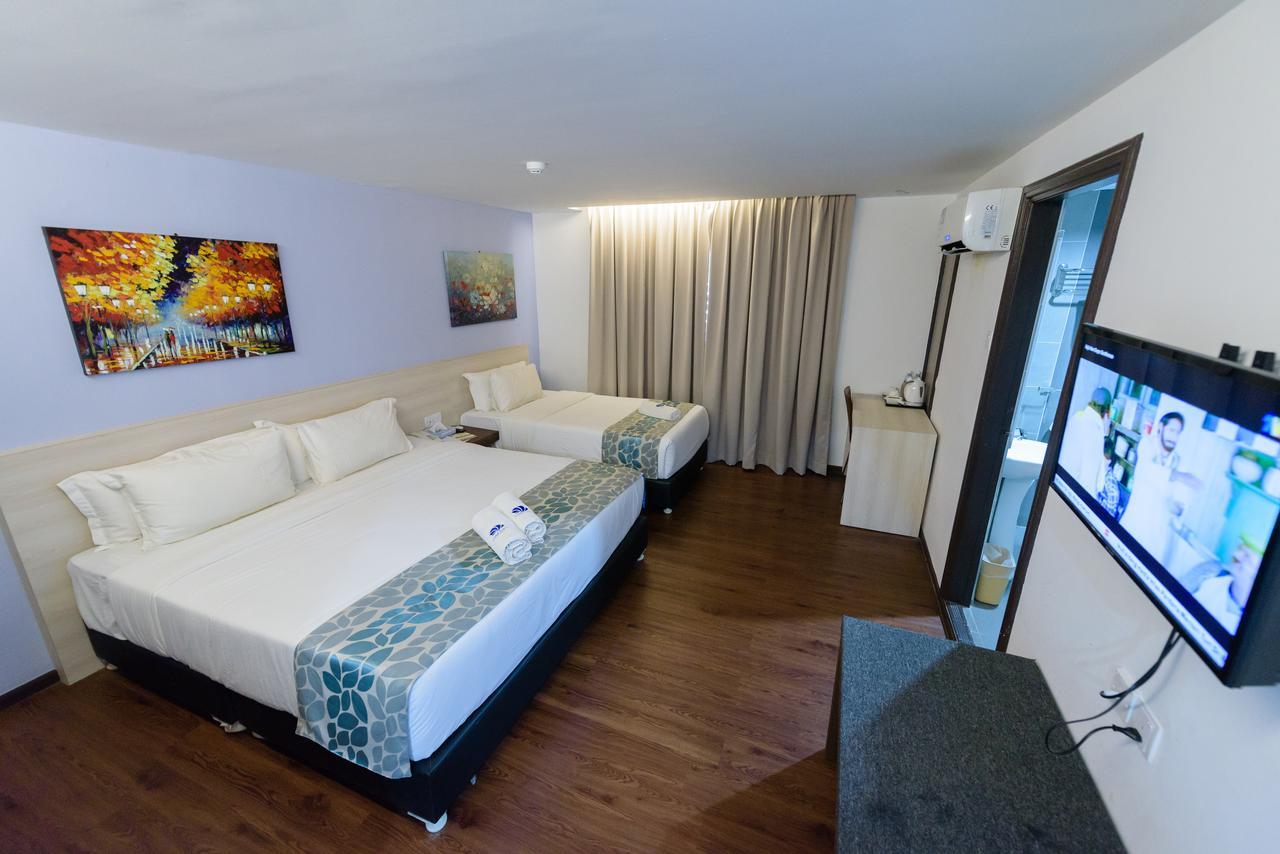 Samudra Hotel Кучинг Экстерьер фото